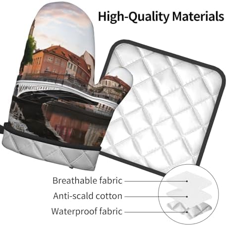 Dublin Ireland Penny Bridge Pot Holder Oven Mitt Set