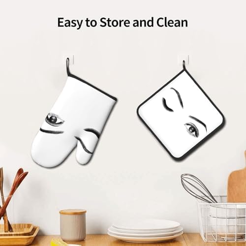 Eyelash Printed Oven Mitts and Pot Holders 2-Piece Set