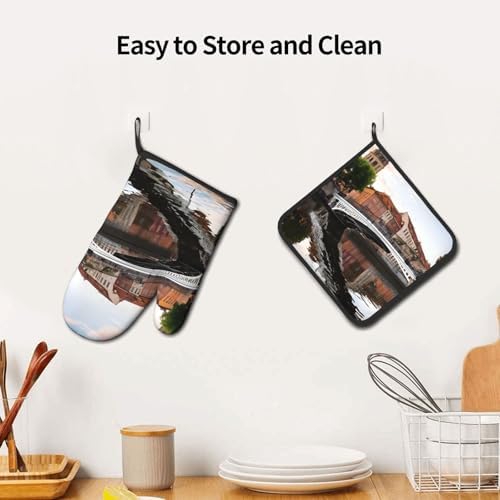 Dublin Ireland Penny Bridge Pot Holder Oven Mitt Set