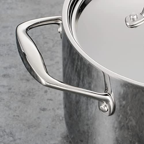 Durable stainless steel saucepan with lid