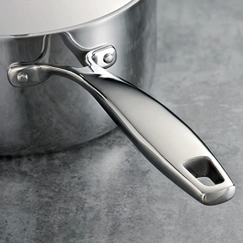 Durable stainless steel saucepan with lid