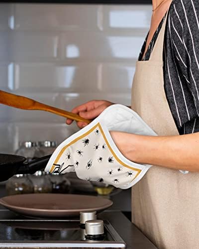 Scary Halloween Obtuse Pot Holder Set for the Kitchen