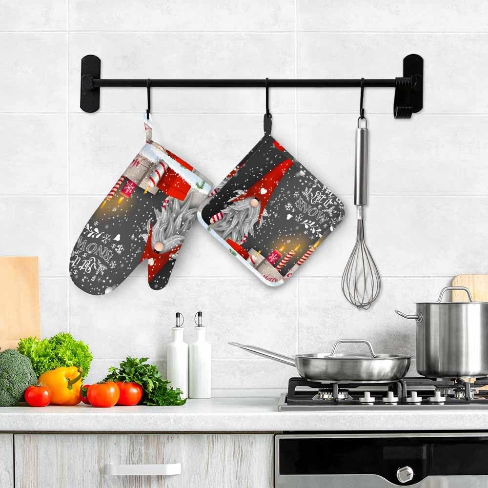 Scandinavian Tomte Oven Mitt Set Mxocom