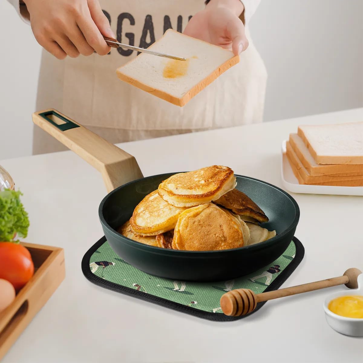 Golf-themed Heat-Resistant Oven Mitts Pot Holders Set