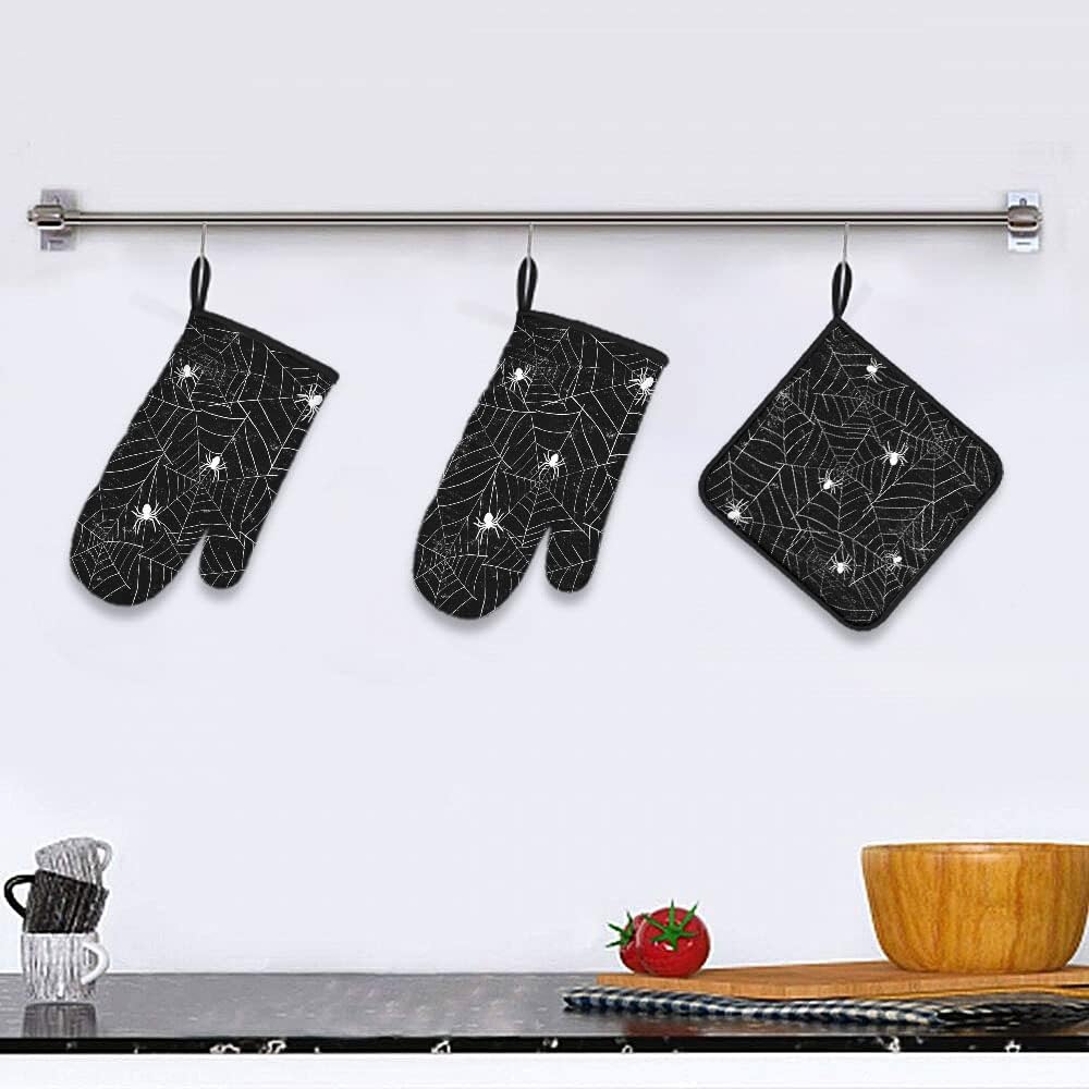 Mxocom Halloween Spiders Non-Slip Oven Mitts Pot Holders 3-Pack