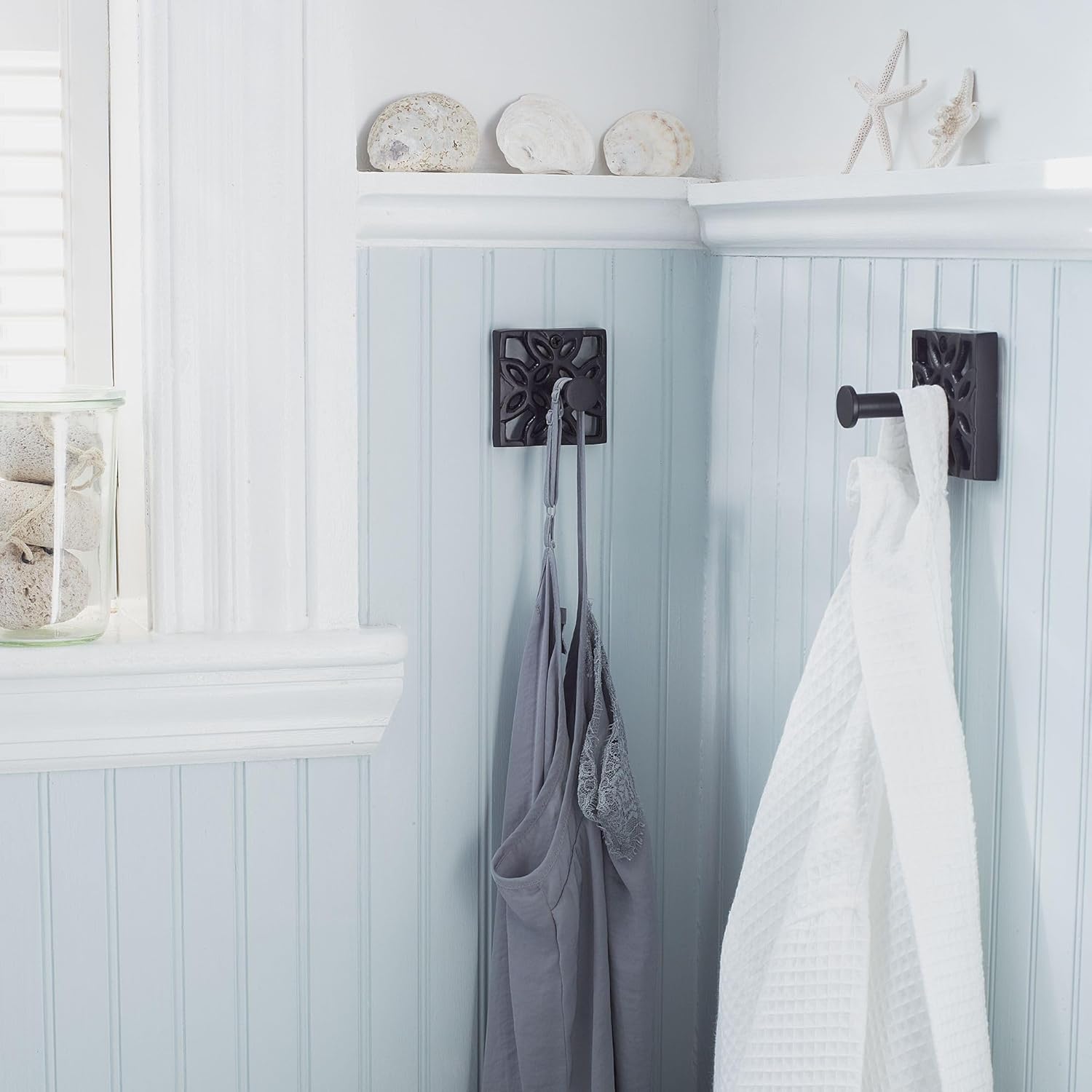 Autumn Alley Black Bath Towel robe hook