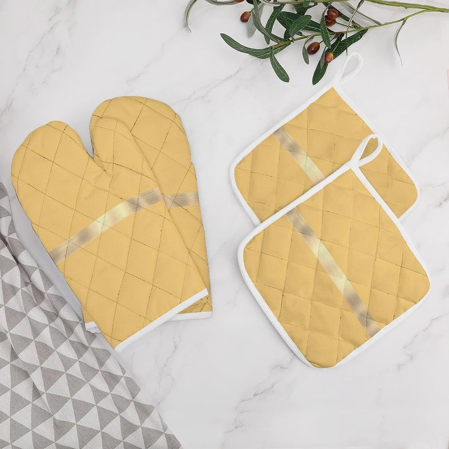Curdesi Oven Mitts Pot Holders Set Heat-Resistant Durable Kitchen Essentials