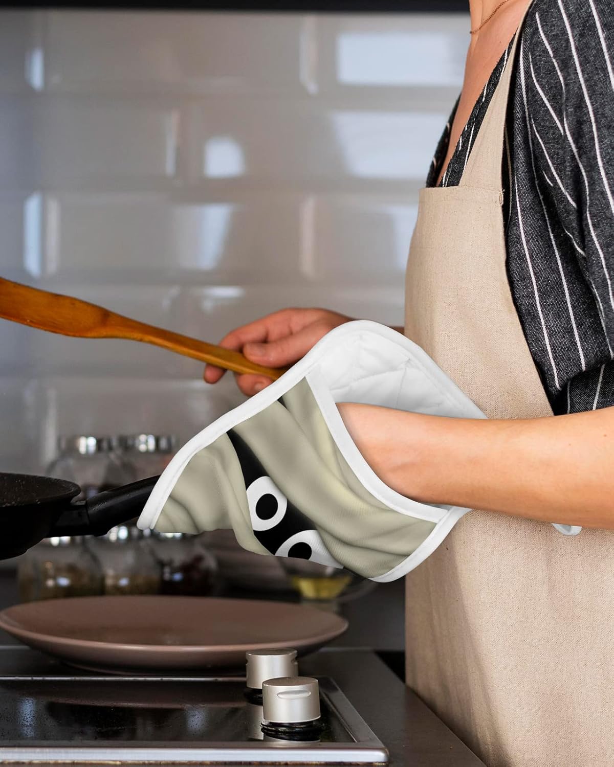 Set of 5 Heat-Resistant Halloween Pot Holders for Kitchen Use