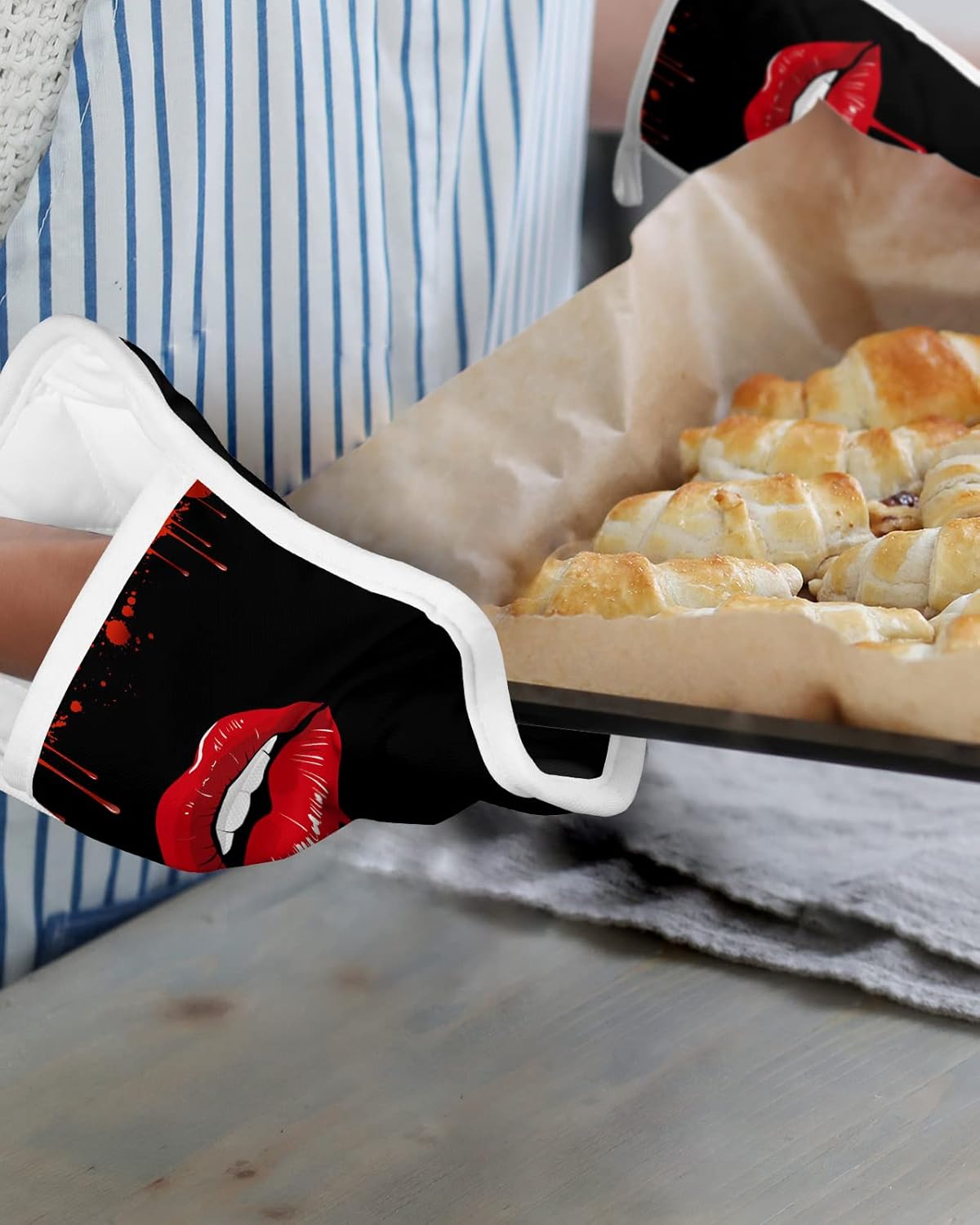 Halloween Lips Blood Pot Holders Set of 5 Heat-Resistant Kitchen Poches