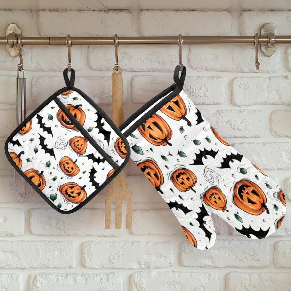 Pumpkin Halloween Bats Oven Mitts Pot Holders Set
