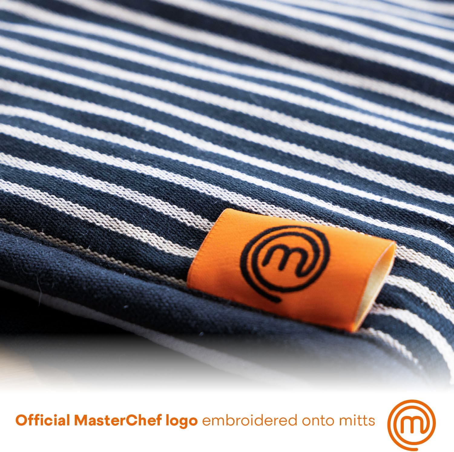 Must-Have Heat-Resistant Oven Mitts
