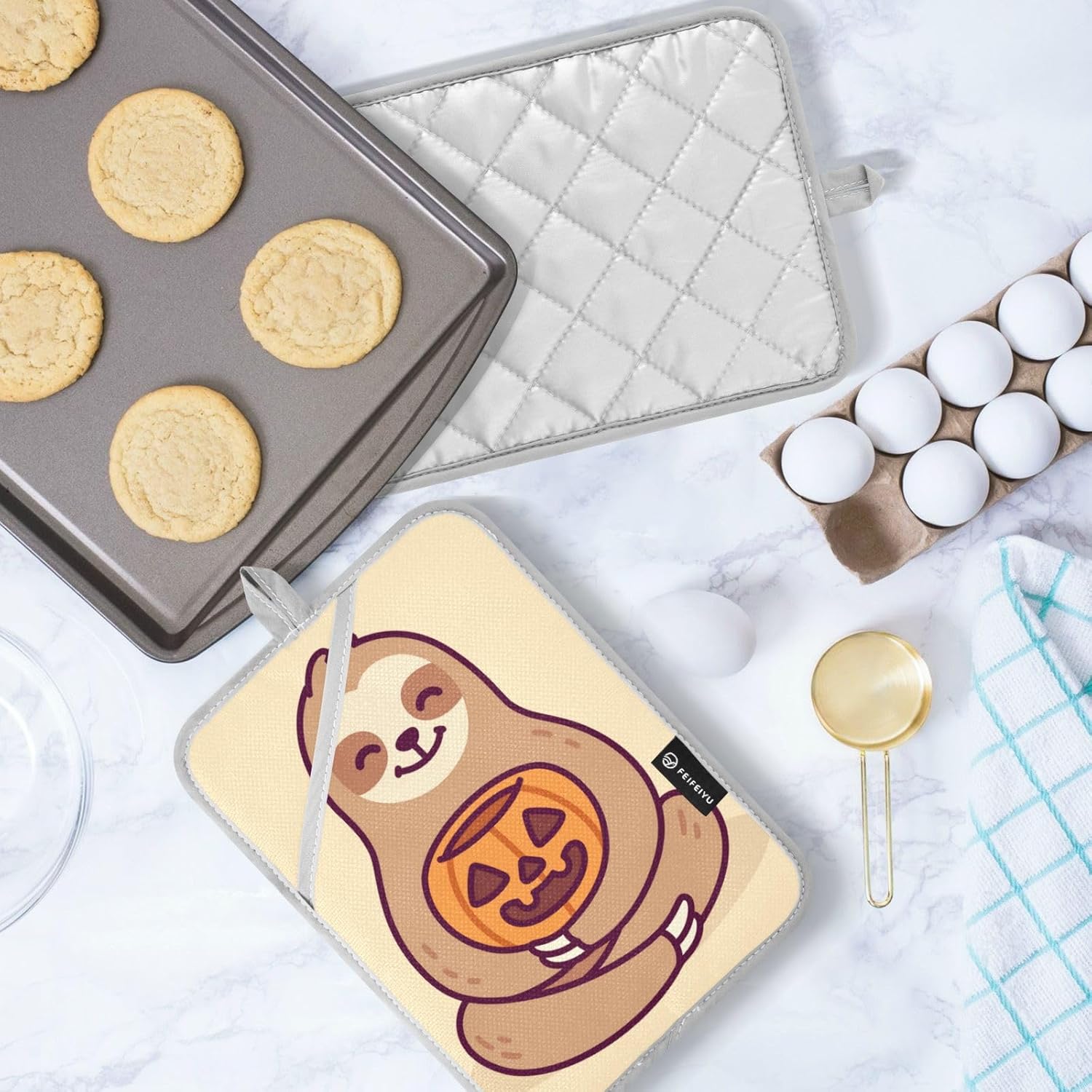 Halloween 2-Piece Cute Sloth Pot Holder Set for Kitchen Pockets Mitts