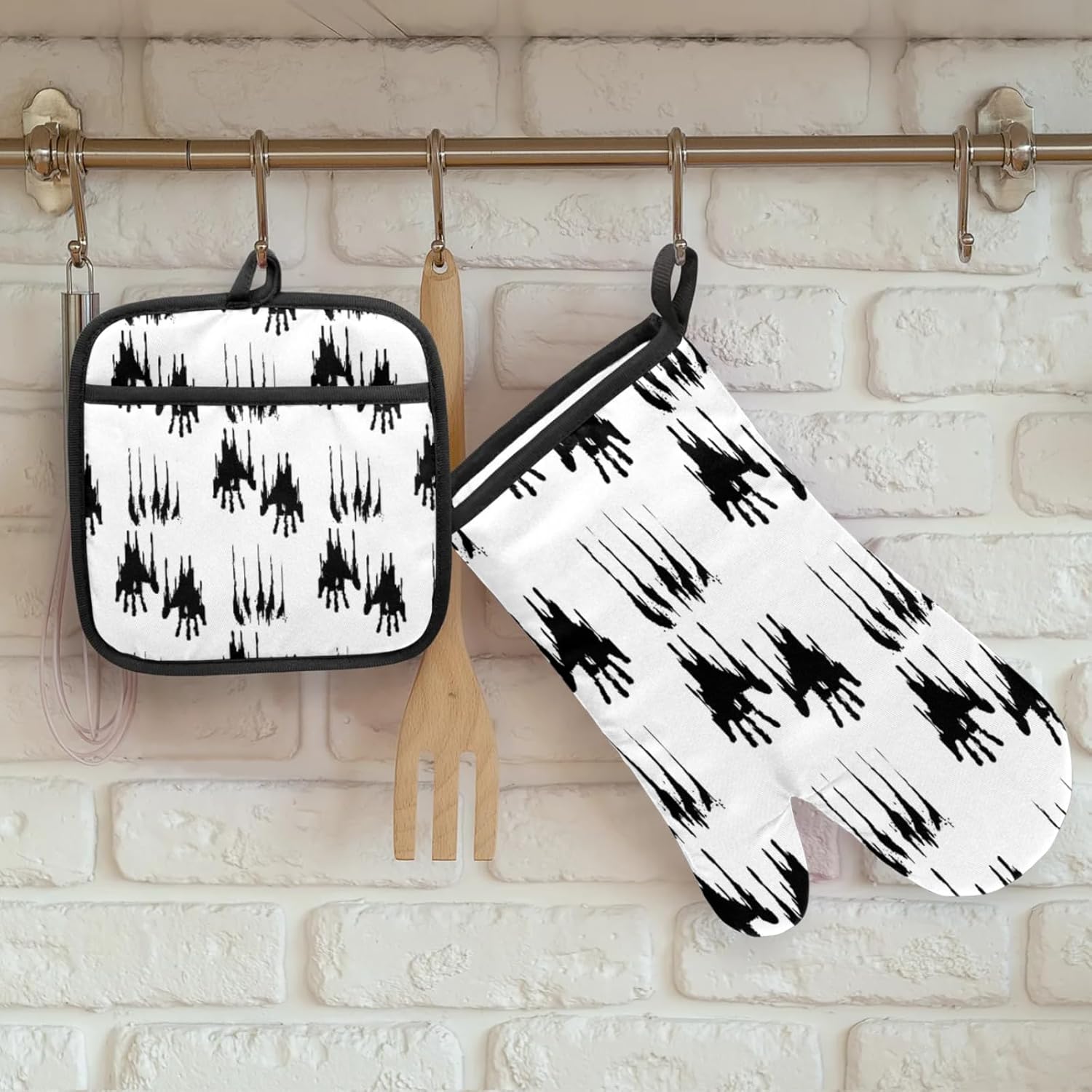 Halloween Skull Oven Mitts Pot Holders Set
