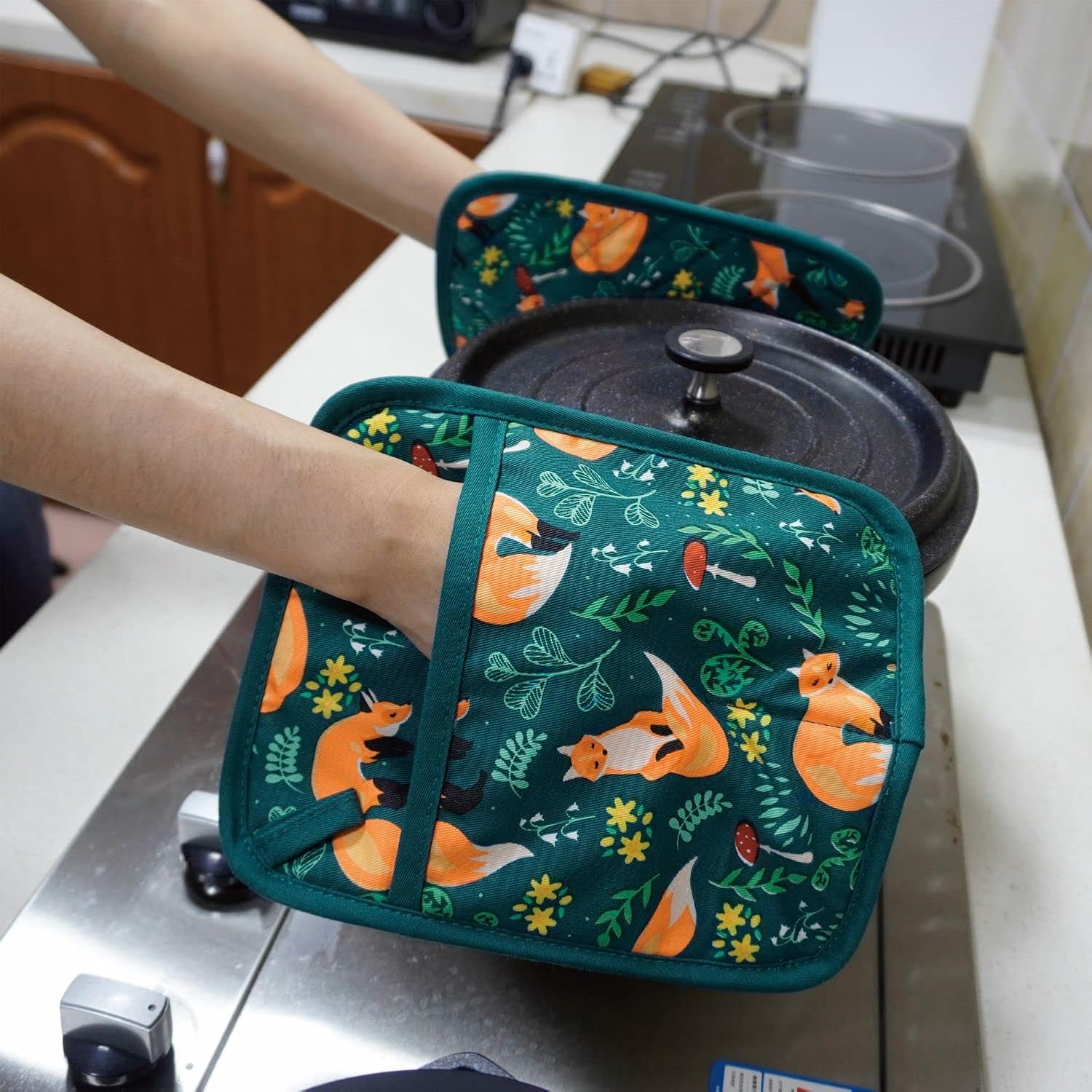 Heat-Resistant Pot Holder Set of 2