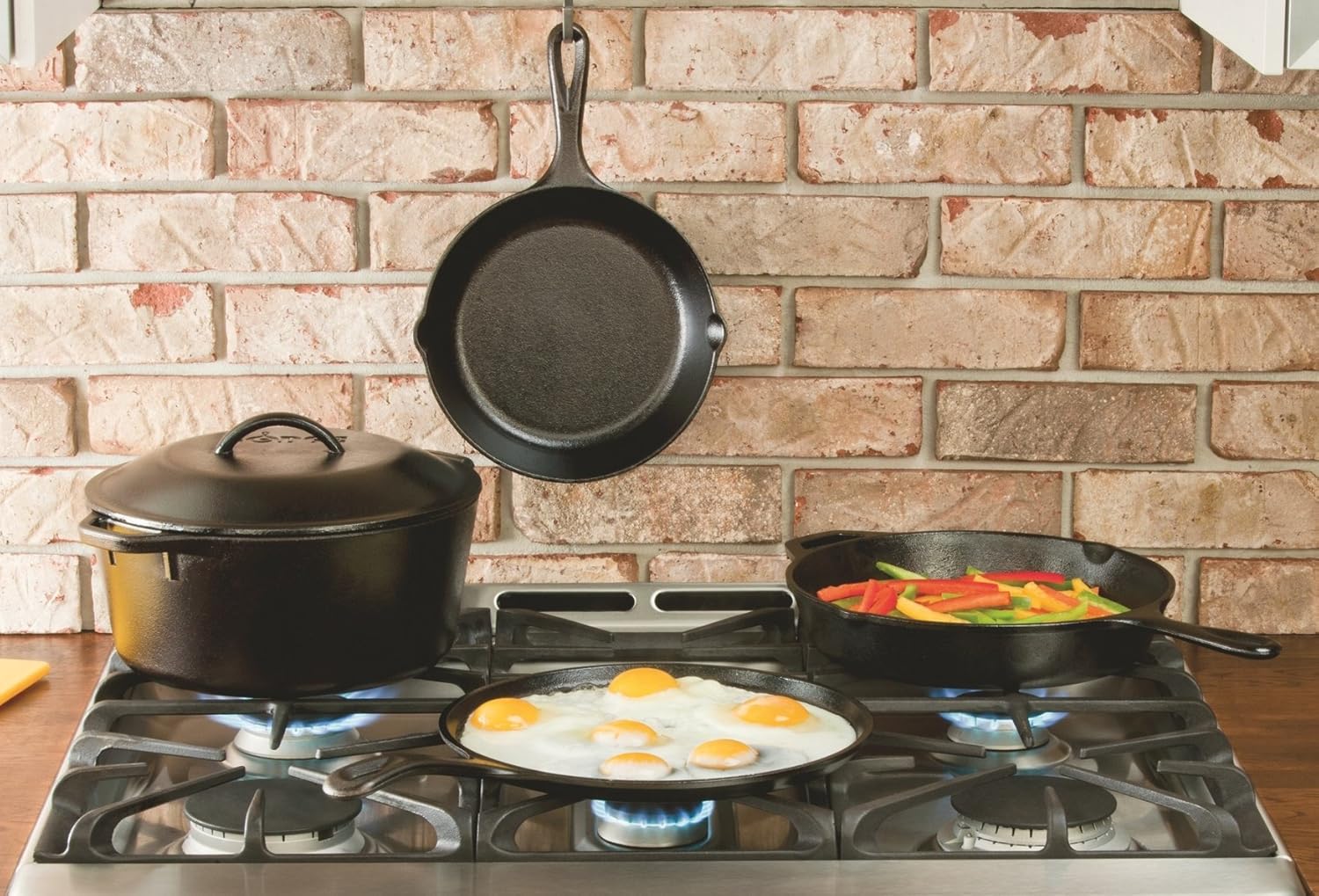 Lodge BOLD 12-inchSeasoned Cast Iron Skillet Perfect Delight for Kitchen Challenges