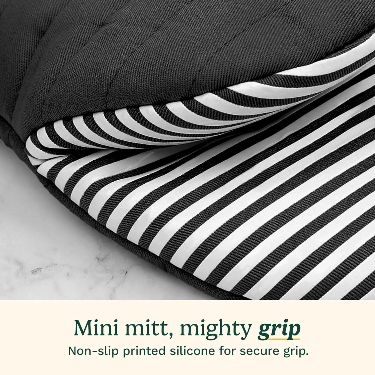 STURDY MINI OVEN MITTS FOR COOKING heat protected kitchen tools