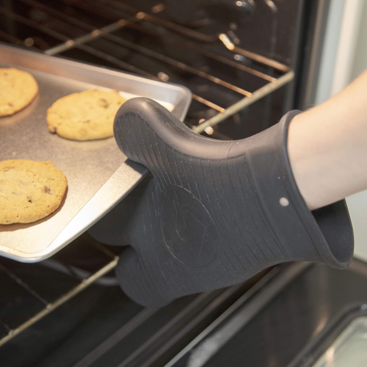 Minion Silicone Oven Mitt Right Hand