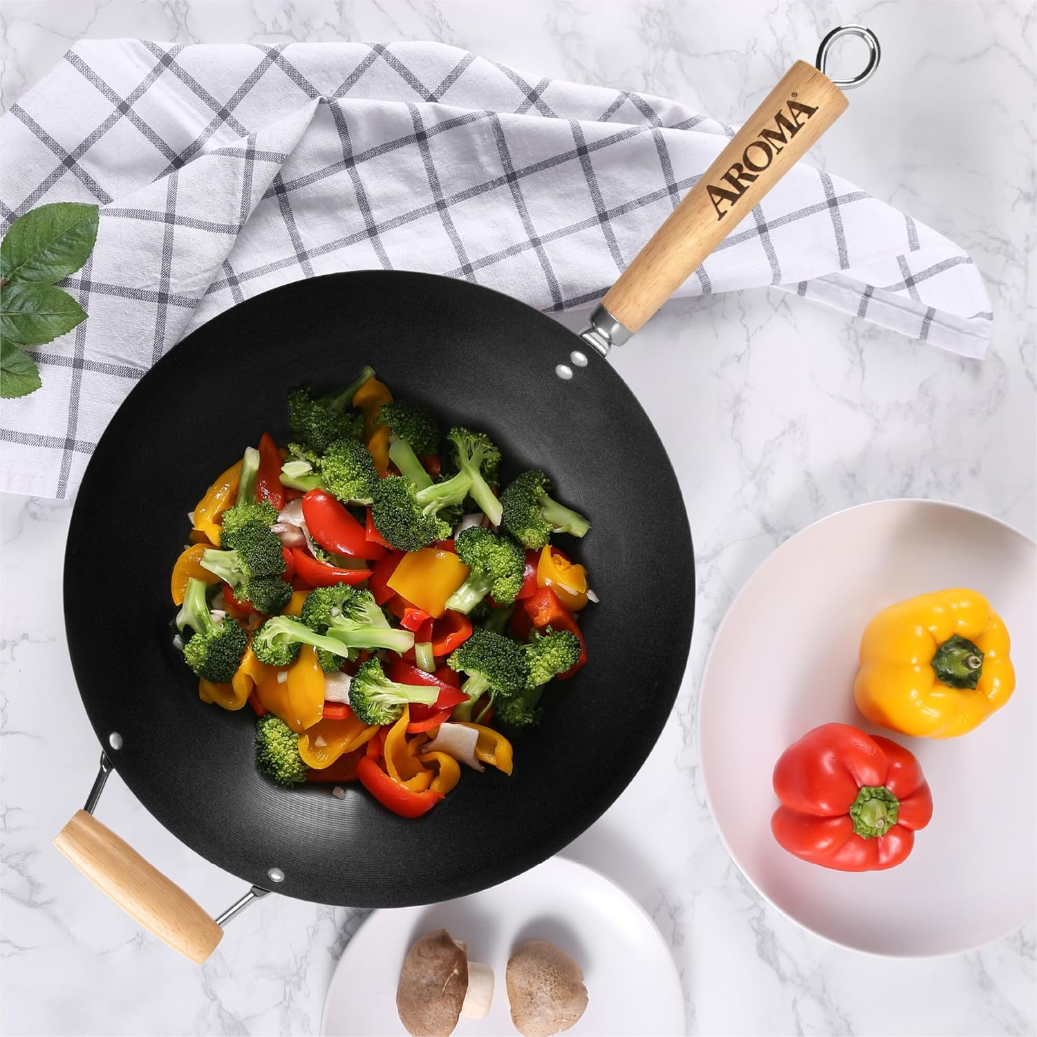 Aroma Housewares 14 Heavy-Duty Non-Stick Wok with Heat-Resistant Handles