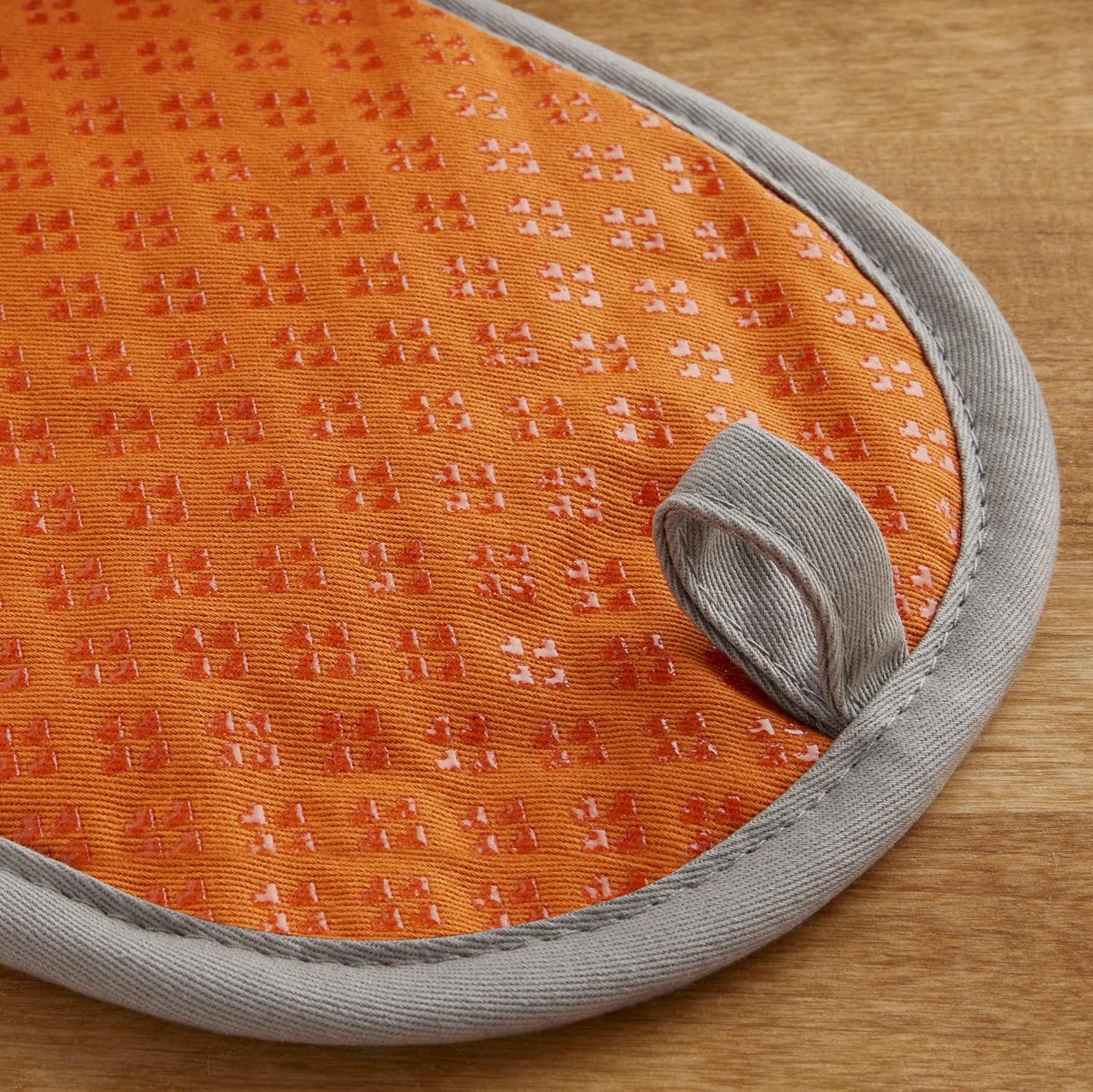 Sturdy Heat-Resistant KitchenAid Asteroid Pot Holder Set Honey Orange
