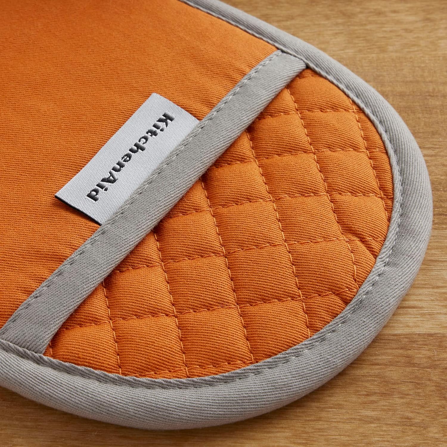 Sturdy Heat-Resistant KitchenAid Asteroid Pot Holder Set Honey Orange