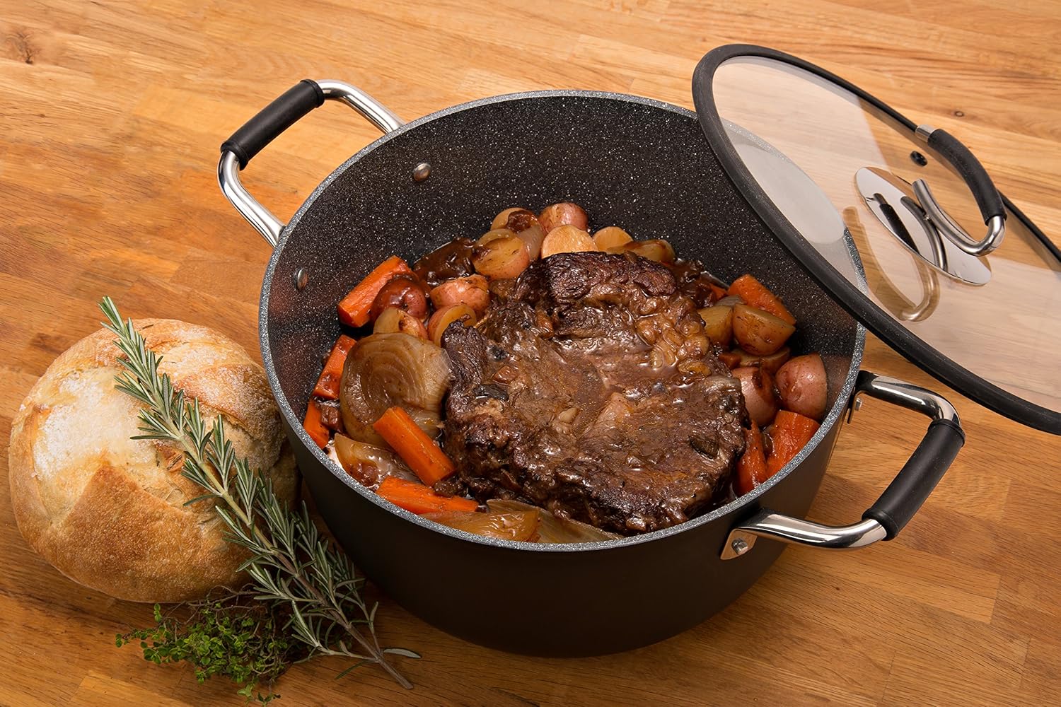 8 Qt Nonstick Dutch Oven Made in Italy PTFE-Free Induction-Friendly